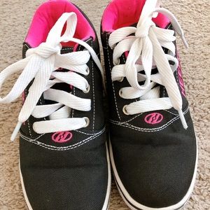 Girls Heelys size 2